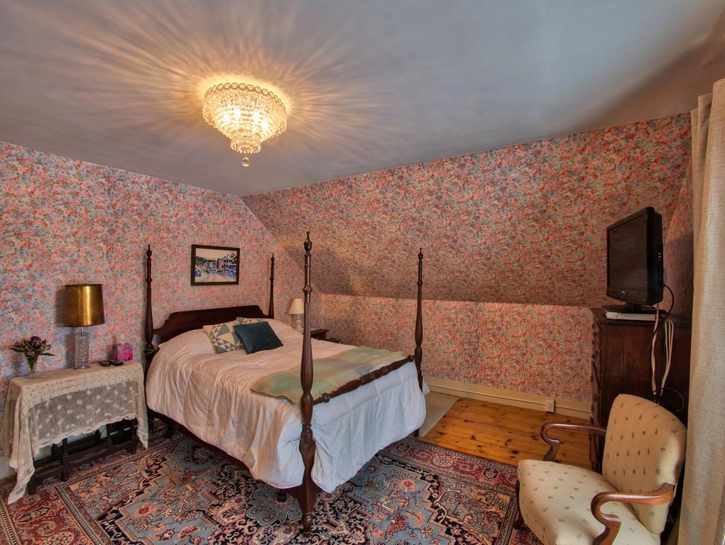Hobble Inn Stowe Bagian luar foto